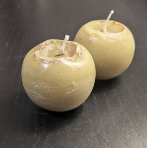 Set of Two Round Lemongrass Candles